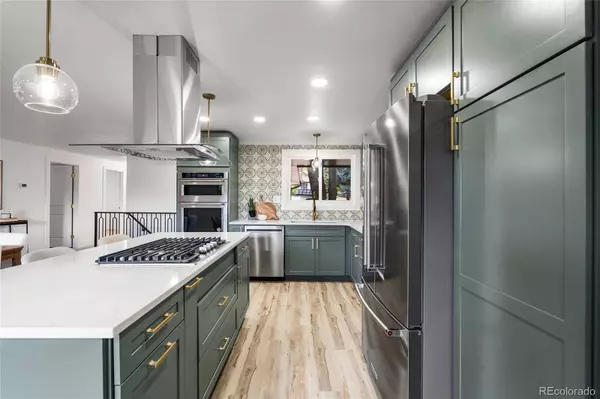 7120 S Sheridan CT, Littleton, CO 80128