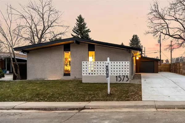 1573 S Dexter WAY, Denver, CO 80222