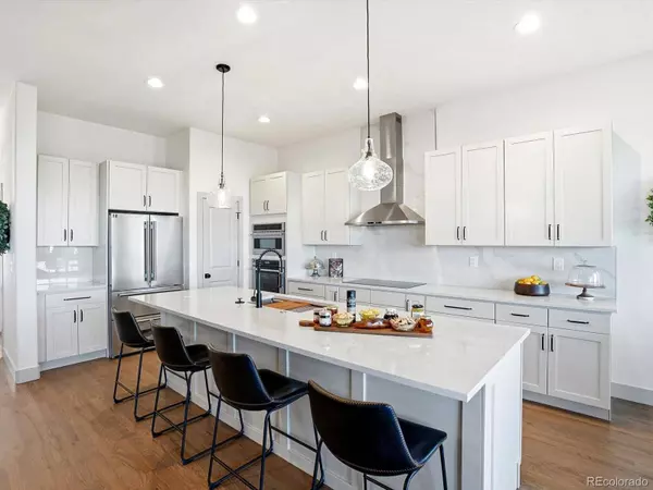 2733 Pemberly AVE, Highlands Ranch, CO 80126