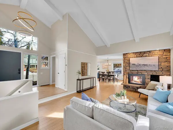 6849 S Elizabeth CIR, Centennial, CO 80122