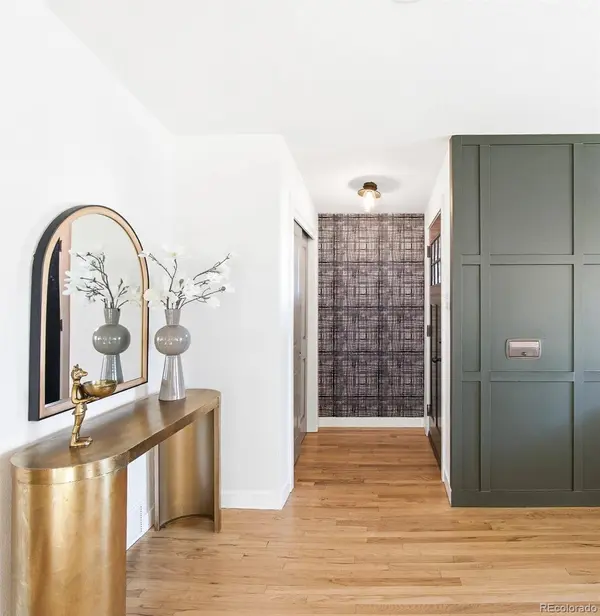 1511 S Corona ST, Denver, CO 80210