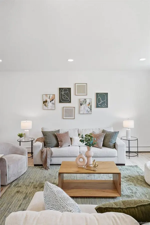 4043 S Olive ST, Denver, CO 80237