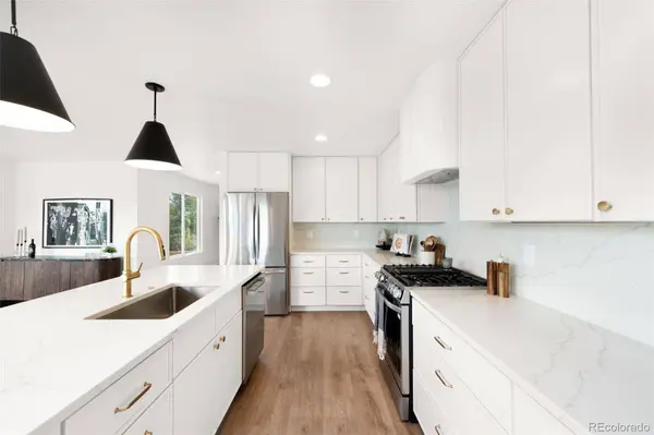 9625 Cherryvale DR, Highlands Ranch, CO 80126