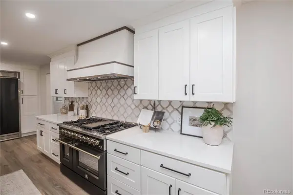 306 E Maplewood AVE, Littleton, CO 80121