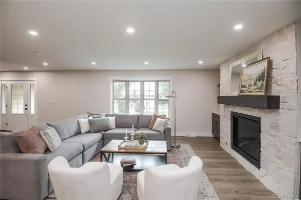 306 E Maplewood AVE, Littleton, CO 80121
