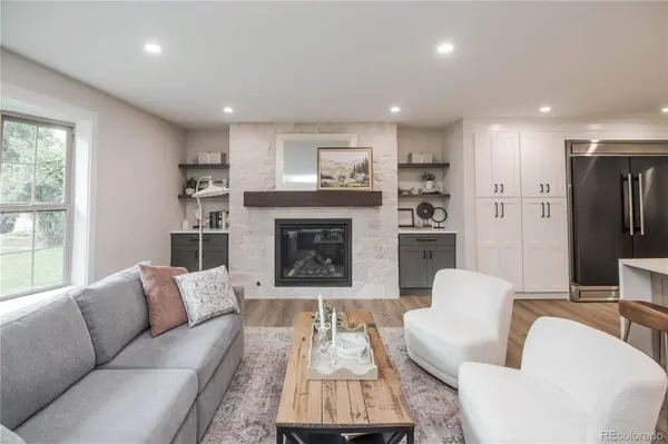 306 E Maplewood AVE, Littleton, CO 80121
