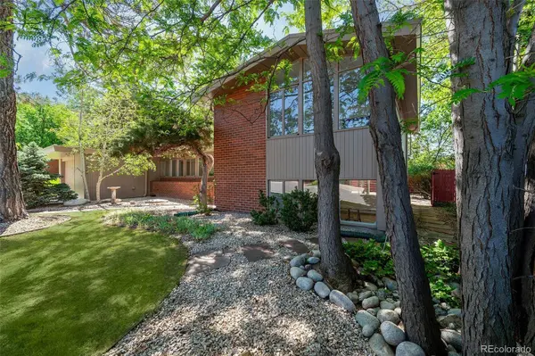 2935 S Lafayette DR, Englewood, CO 80113
