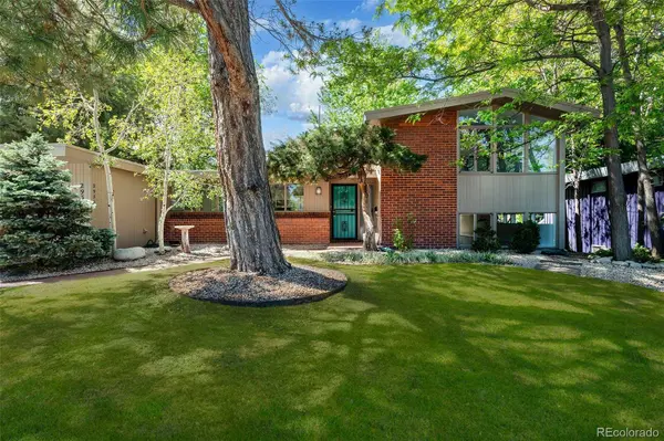 2935 S Lafayette DR, Englewood, CO 80113