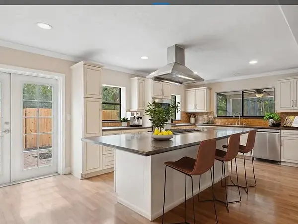 4931 Hidden Oaks Trl, Sarasota, FL 34232-3014