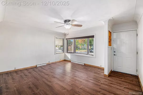 117 Lawton ST, Mason, MI 48854