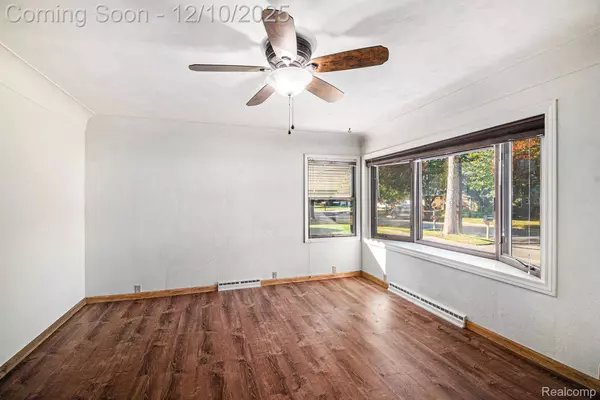 117 Lawton ST, Mason, MI 48854