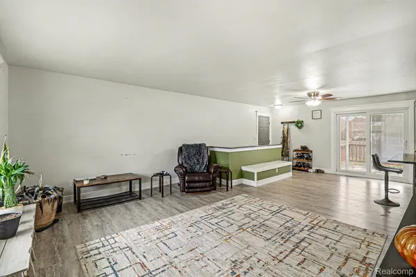 6561 Bennett Lake RD, Fenton, MI 48430