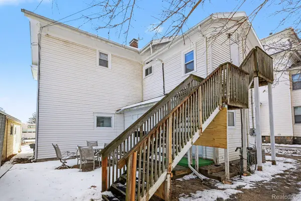 1031 N Washington AVE, Lansing, MI 48906