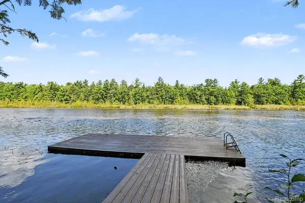 6926 Aarwood TRL NW, Clearwater Township, MI 49676