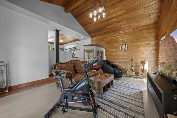 25412 58 AVE, Langley, BC V4W 1G7