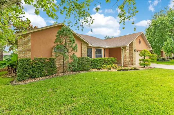 2333 SWEETWATER BLVD, St Cloud, FL 34772