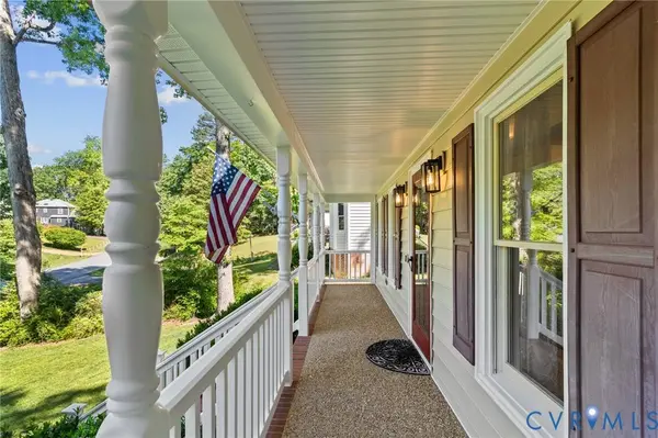 2409 Sunset Hills CT, North Chesterfield, VA 23236