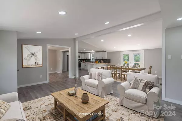 55 Shannon Park CIR, Taylorsville, NC 28681