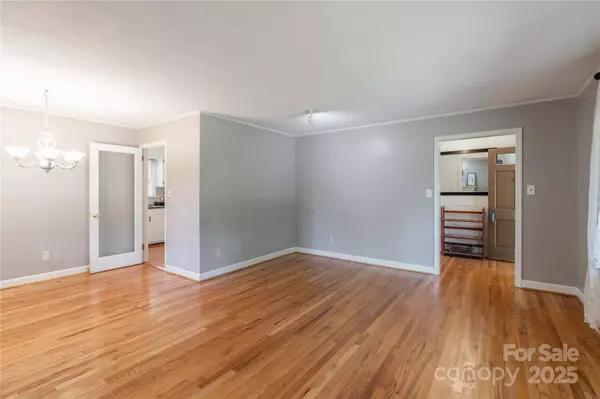 2808 Findley RD, Statesville, NC 28625