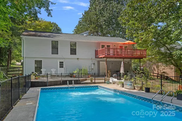 726 Charter PL, Charlotte, NC 28211