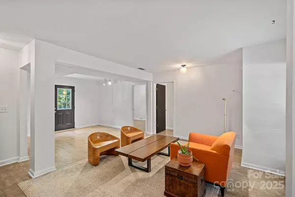 726 Charter PL, Charlotte, NC 28211