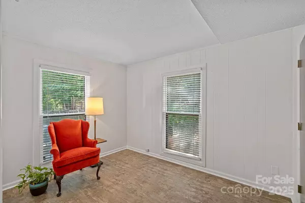 726 Charter PL, Charlotte, NC 28211