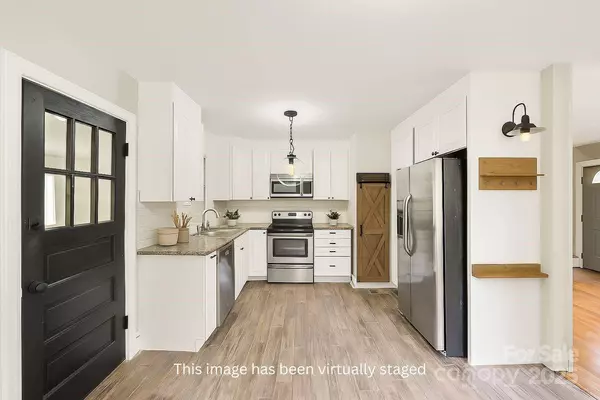 1261 Elizabeth AVE, Statesville, NC 28677