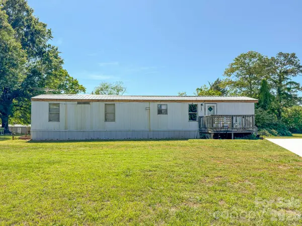 142 & 146 Delaware RD, Statesville, NC 28625