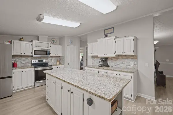 1855 Burris RD, Conover, NC 28613