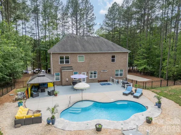 512 Stillwater RD, Troutman, NC 28166