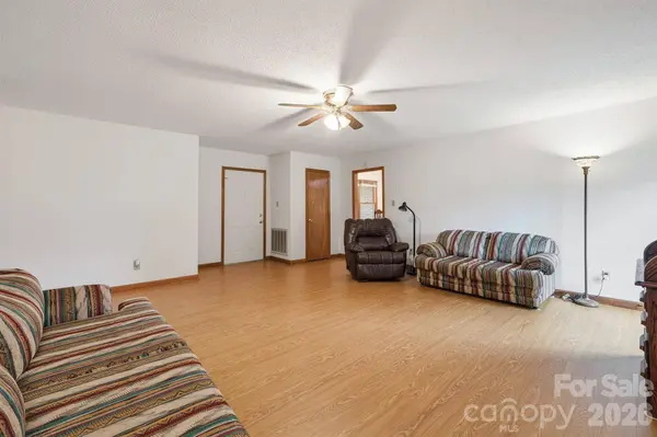 183 Dellinger DR, Statesville, NC 28625