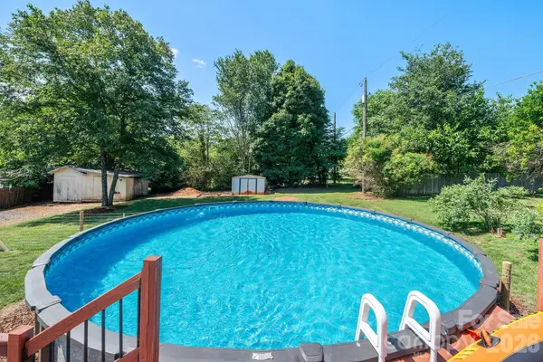 114 Glenwood Valley DR, Harmony, NC 28634
