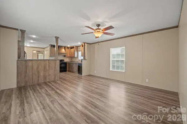 4059 Beach RD, Hudson, NC 28638