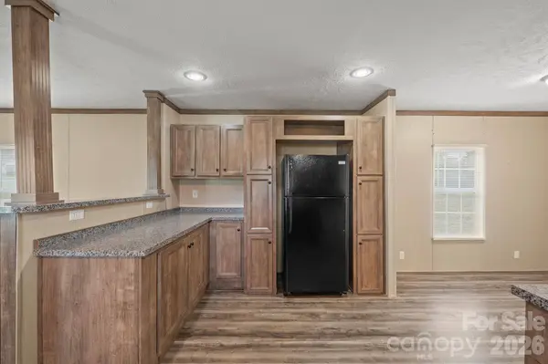 4059 Beach RD, Hudson, NC 28638