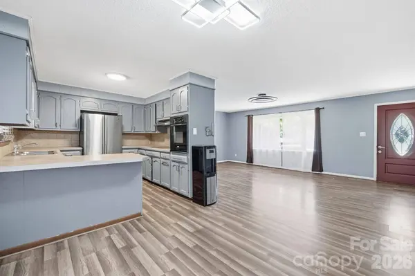 2300 Brookwood RD, Lincolnton, NC 28092