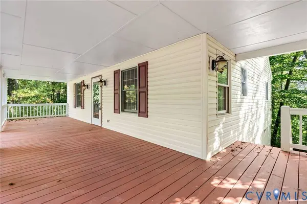 71 Old Mill RD, Dillwyn, VA 23936