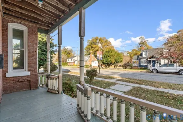 302 College AVE, Blackstone, VA 23824