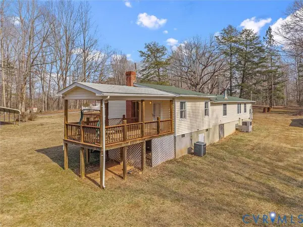 1349 Whispering RD, Buckingham, VA 23936