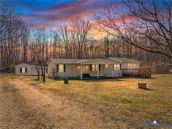 1349 Whispering RD, Buckingham, VA 23936