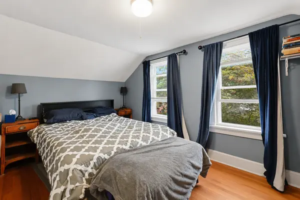 7 Hickory St, Danbury, CT 06810-5723