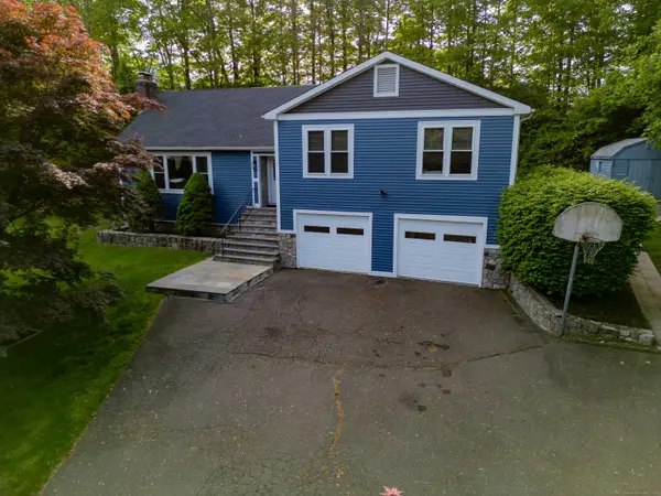 34 Great Plain Road, Danbury, CT 06811