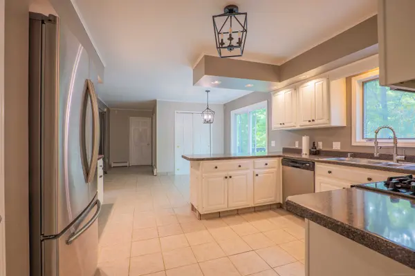 3 Morrissey Lane, New Milford, CT 06755