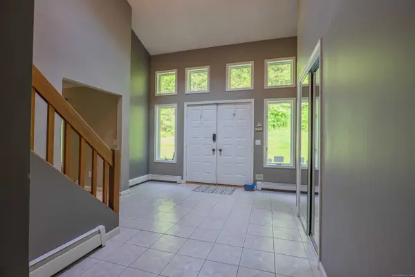 3 Morrissey Lane, New Milford, CT 06755