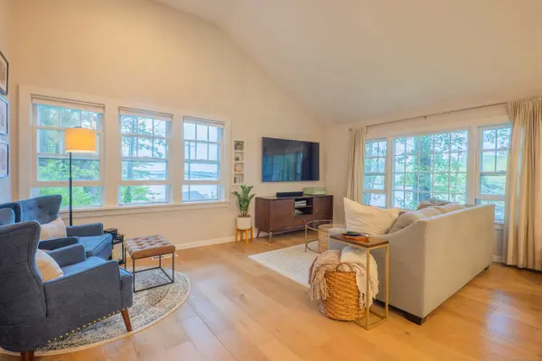 158 Stadley Rough Road, Danbury, CT 06811
