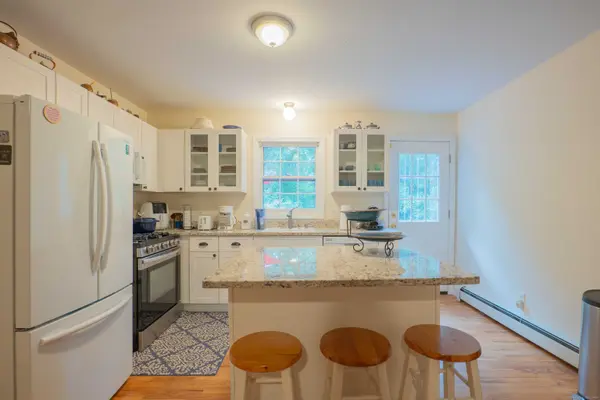 11 Mare Lane, New Milford, CT 06776
