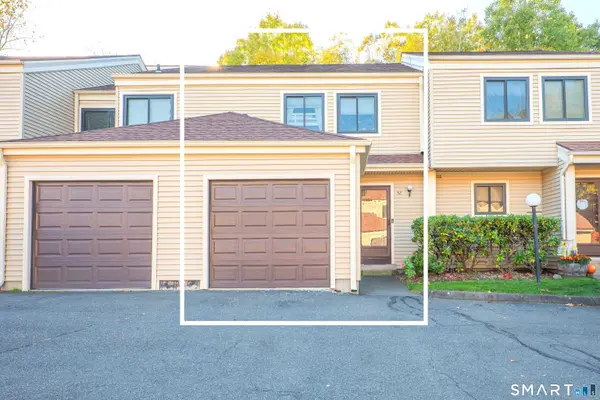 32 Deer Run #32, Bethel, CT 06801