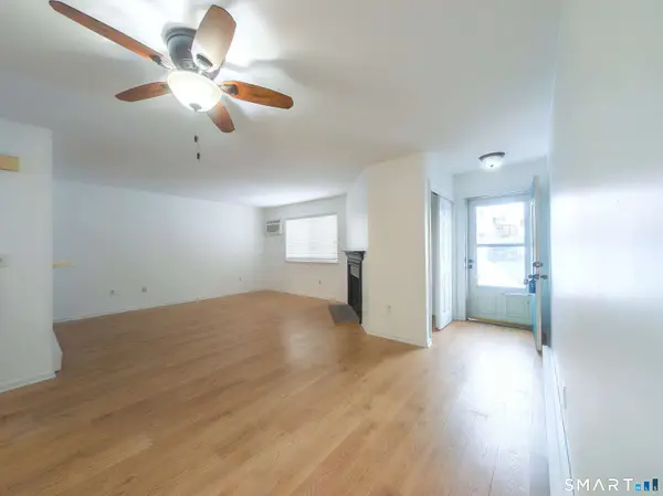 8 Rose Lane #APT 18-13, Danbury, CT 06811