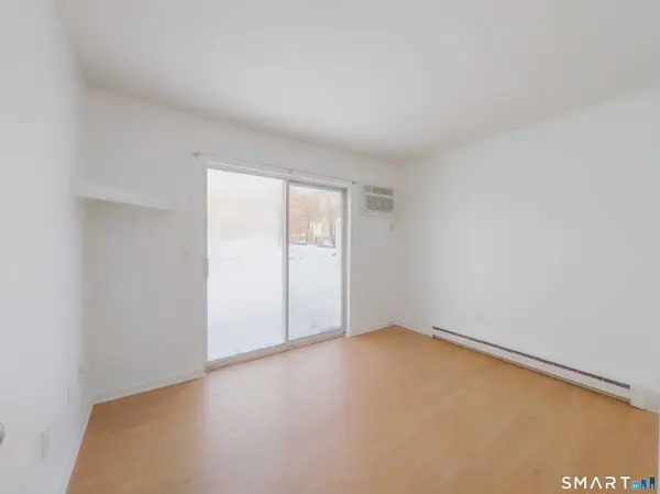 8 Rose Lane #APT 18-13, Danbury, CT 06811