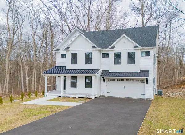2 Brookview Heights Court, Shelton, CT 06484