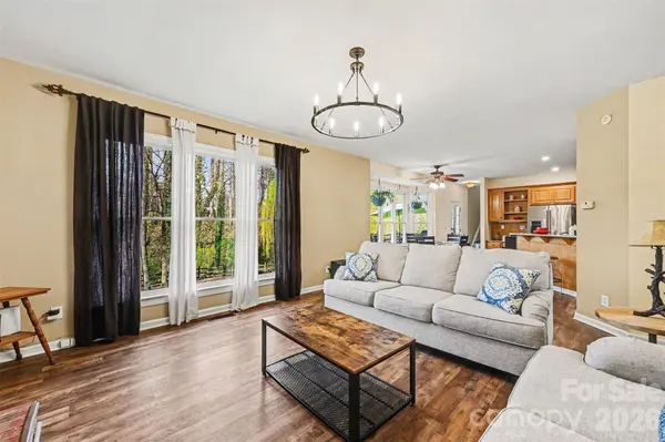 17211 Glassfield DR, Huntersville, NC 28078